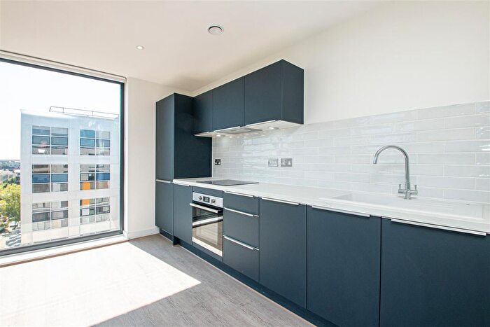 2 Bedroom Flat To Rent In Buckingham Court, Milton Keynes, MK9