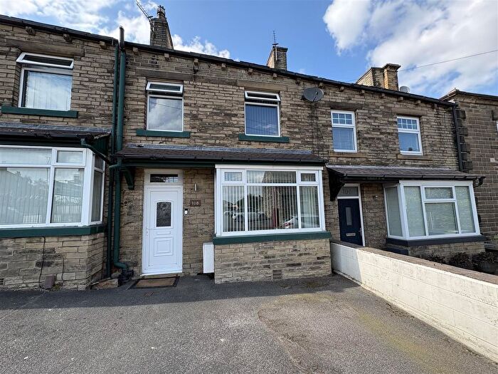 2 Bedroom Property To Rent In Roberttown Lane, Roberttown, Liversedge, WF15