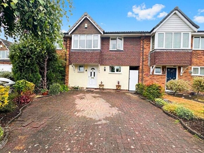 3 Bedroom Semi-Detached House For Sale In Larchwood Drive, Wilmslow, SK9