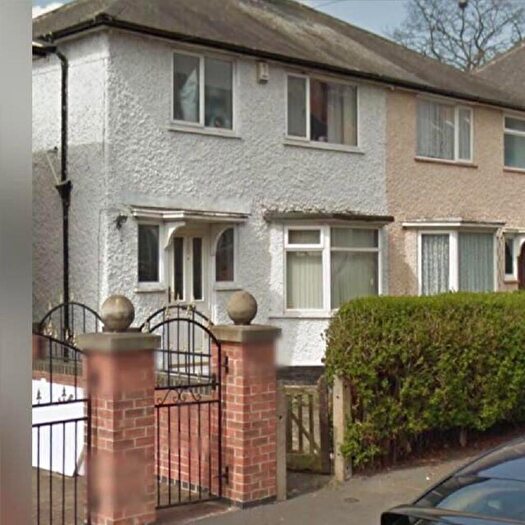 4 Bedroom Flat To Rent In Rolleston Drive, Lenton, Nottingham, Nottinghamshire, NG7