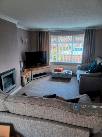 3 Bedroom Semi-Detached House To Rent In Westville Drive, Hucknall, NG15