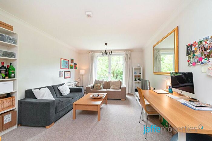 2 Bedroom Apartment To Rent In Acol Road, London, NW6