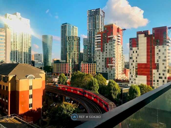 Studio To Rent In Wards Place, London, E14