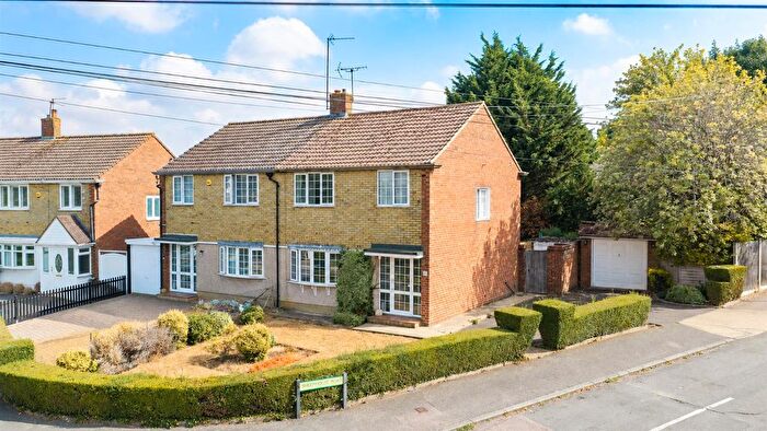 3 Bedroom Semi-Detached House For Sale In Lime Walk, Hemel Hempstead, Hertfordshire, HP3