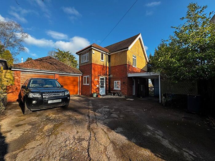 4 Bedroom Detached House For Sale In Highland Road, Wimborne, BH21