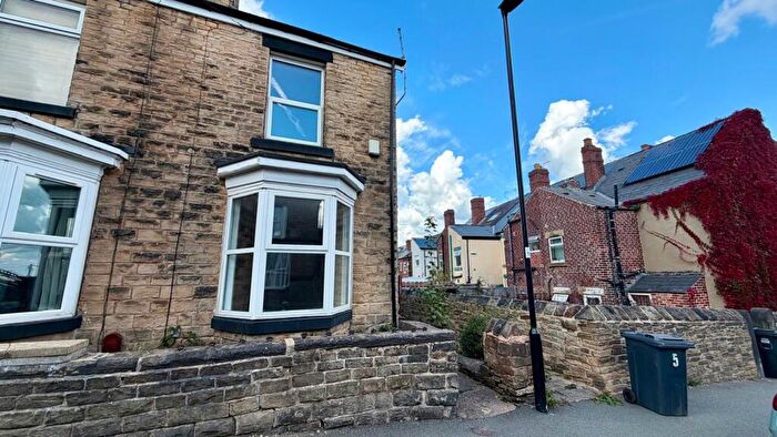 3 Bedroom End Of Terrace House To Rent In St Thomas Road, Sheffield, South Yorkshire, S10
