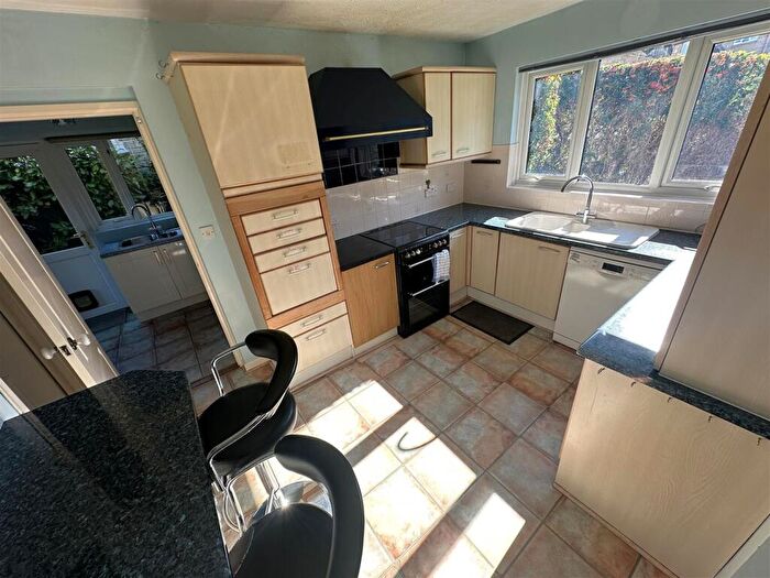 3 Bedroom Link Detached House For Sale In Awdry Close, Chippenham, SN14