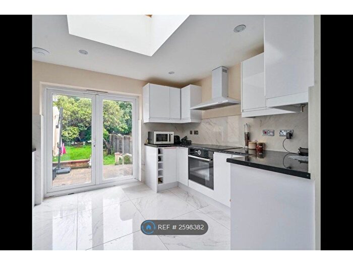 4 Bedroom Terraced House To Rent In Davenport Road, London, SE6