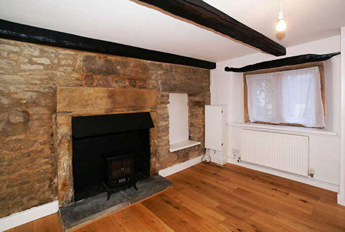 2 Bedroom End Of Terrace House To Rent In Bankside, Youlgrave, DE45