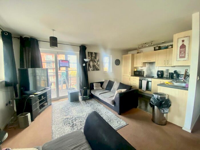 2 Bedroom Flat To Rent In The Cube, Sports City, M11