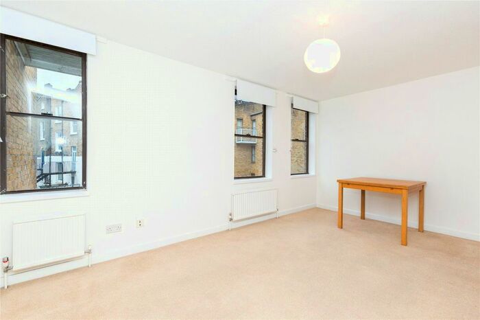 2 Bedroom Flat To Rent In Cleveland Road, London, N1