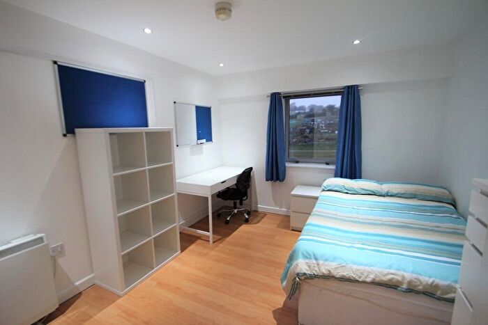 Studio To Rent In Central Park Avenue, Plymouth, Devon, PL4