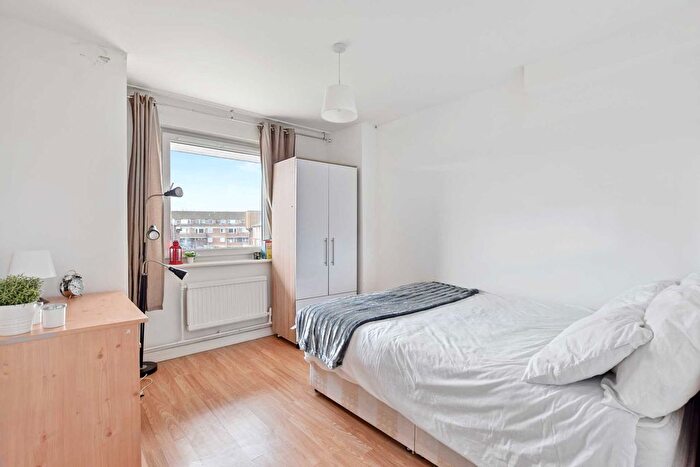 5 Bedroom Flat To Rent In Millender Walk, Surrey Quay, SE16
