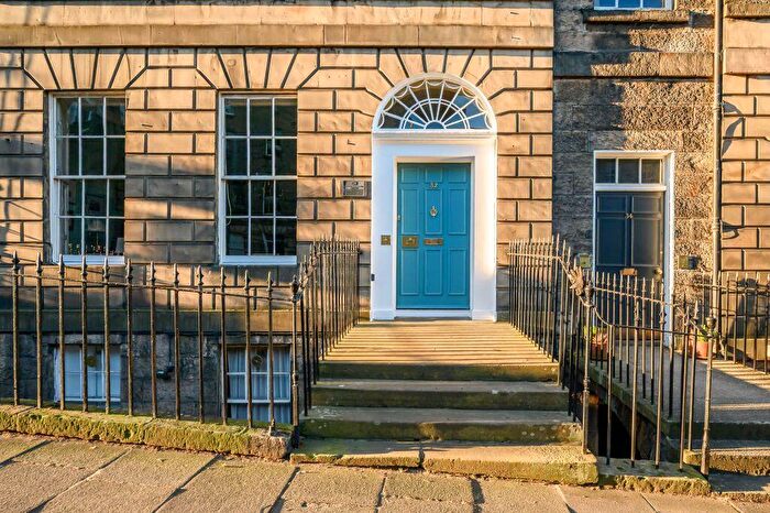 4 Bedroom Flat For Sale In Dublin Street, Edinburgh, EH3