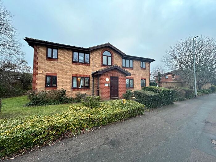 1 Bedroom Flat For Sale In Flat, Oakley Court, Churchill Close, Dartford, Kent, DA1