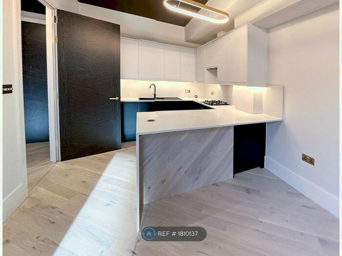 1 Bedroom Flat To Rent In High Road, London, N20