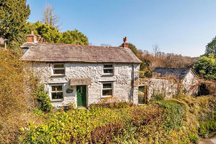 3 Bedroom Detached House For Sale In Burlawn, Wadebridge, PL27