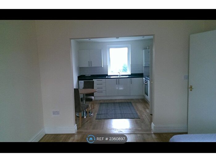 1 Bedroom Flat To Rent In Caerphilly Road, Cardiff, CF14