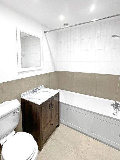 2 Bedroom Apartment To Rent In West Road, Maidenhead, Berkshire, SL6