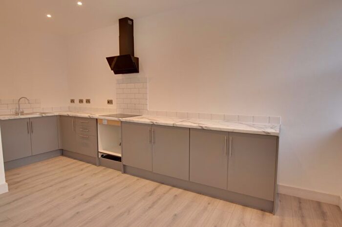 1 Bedroom Flat To Rent In Windsor Road, Trowbridge, BA14