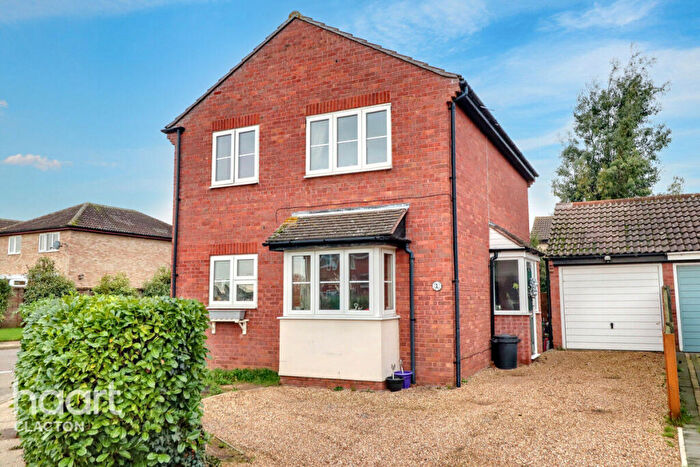 3 Bedroom Detached House For Sale In Cranleigh Close, Clacton-On-Sea, CO16