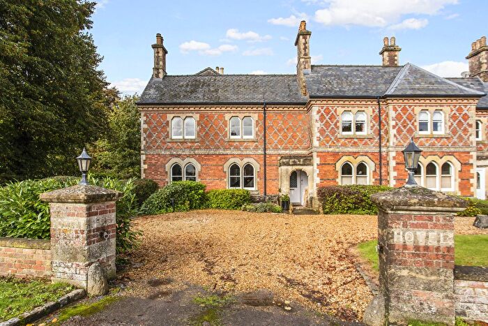 4 Bedroom Detached House For Sale In Savernake Manor, Marlborough, SN8