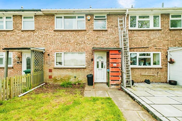 3 Bedroom Terraced House For Sale In Fletcher Way, Angmering, Littlehampton, BN16