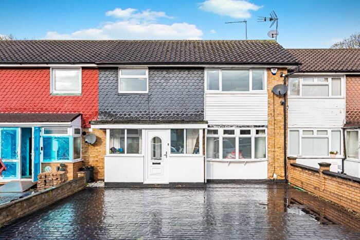 3 Bedroom Terraced House For Sale In Lechmere Avenue, Woodford Green, Essex, IG8