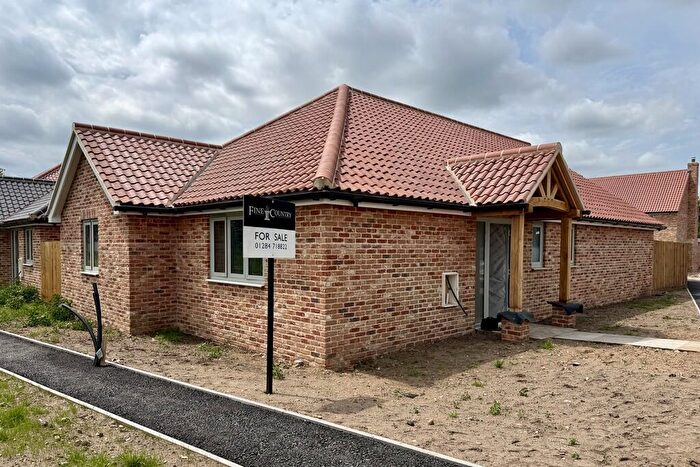3 Bedroom Detached Bungalow For Sale In Buryford Meadows, Badwell Ash, IP31