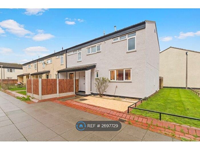 5 Bedroom End Of Terrace House To Rent In Sittang Close, Colchester, CO2