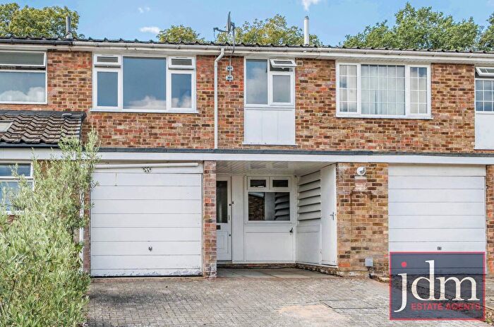 3 Bedroom Terraced House To Rent In Claremont Close, Orpington, BR6