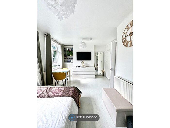 1 Bedroom Flat To Rent In Devons Road, London, E3