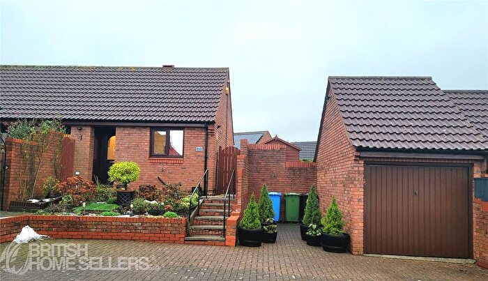 3 Bedroom Bungalow For Sale In Hovingham Drive, Scarborough, North Yorkshire, YO12