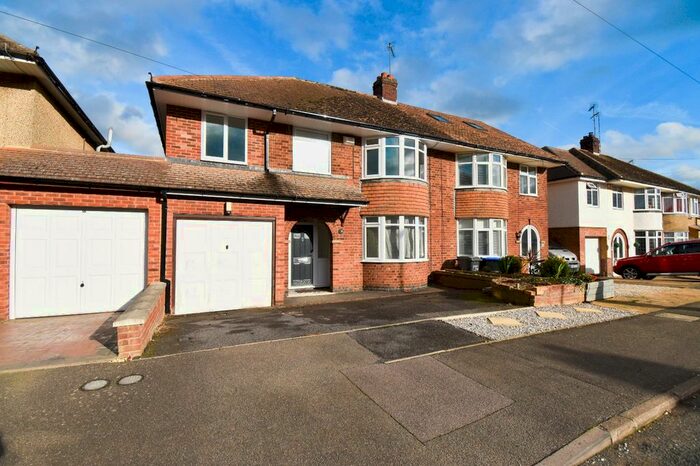 4 Bedroom Semi-Detached House To Rent In Southfield Road, Duston, Northampton, NN5