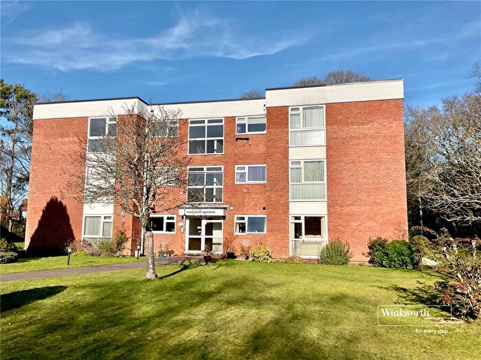 2 Bedroom Apartment To Rent In Haslemere Avenue, Highcliffe, Christchurch, BH23