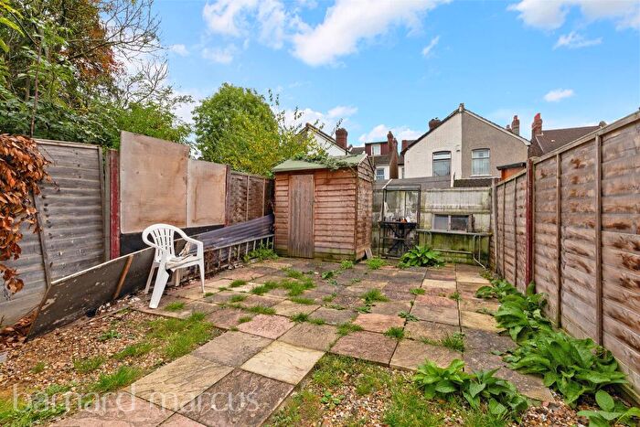 3 Bedroom Terraced House For Sale In Whitehall Road, Thornton Heath, CR7