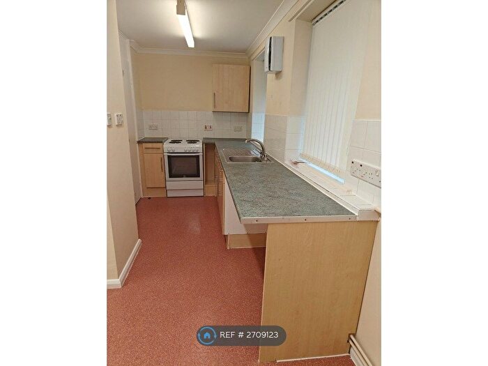 1 Bedroom Flat To Rent In Tyrell Court, Southampton, SO18