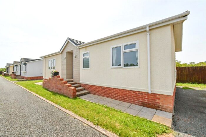 2 Bedroom Bungalow For Sale In Links View, Meols, Wirral, CH47