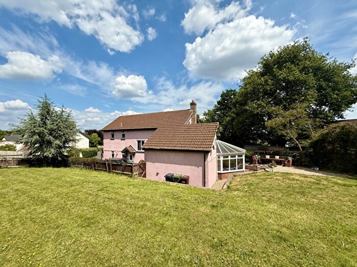 4 Bedroom Detached House For Sale In Bate Close, Alphington, EX2