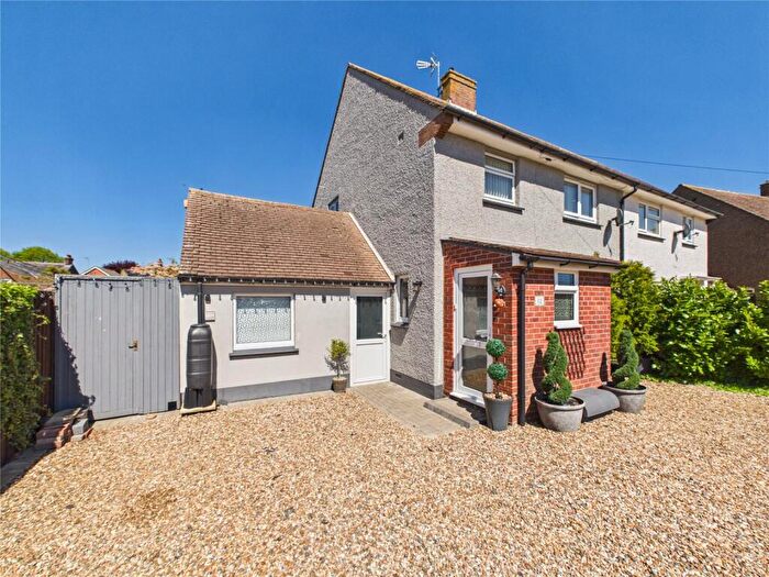 3 Bedroom Semi-Detached House For Sale In Middlefield Road, Mistley, Manningtree, Essex, CO11