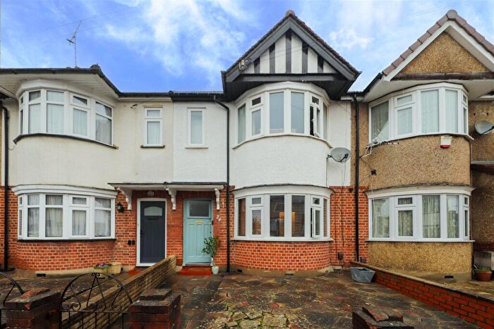 2 Bedroom Terraced House For Sale In Hatherleigh Road, Ruislip, HA4