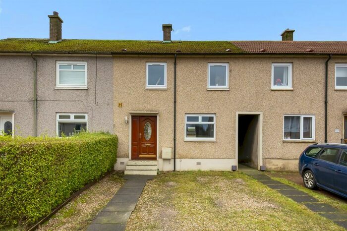 2 Bedroom Terraced House For Sale In Leadside Crescent, Wellwood, KY12