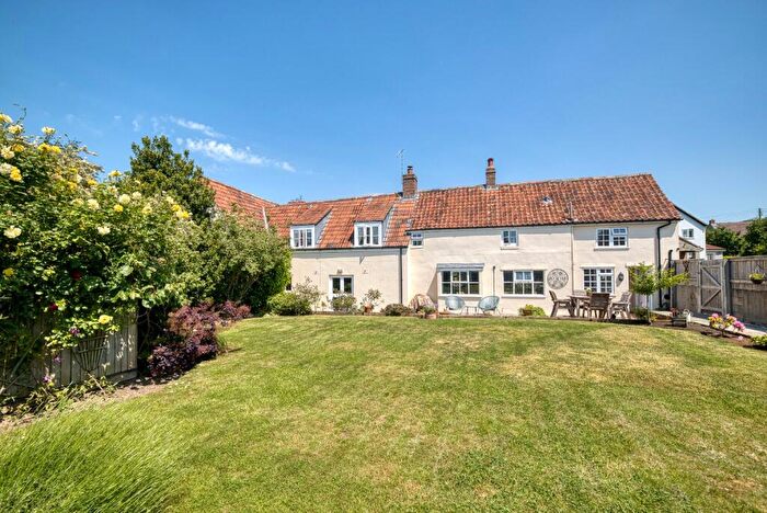 4 Bedroom Cottage For Sale In The Groves, West Pennard, BA6