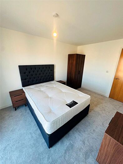 2 Bedroom Flat To Rent In Ordsall Lane, Salford, Greater Manchester, M5