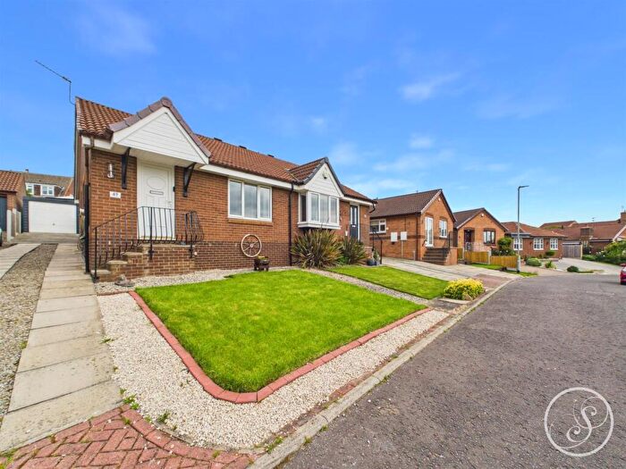 2 Bedroom Semi-Detached Bungalow For Sale In Parlington Meadow, Barwick In Elmet, Leeds, LS15