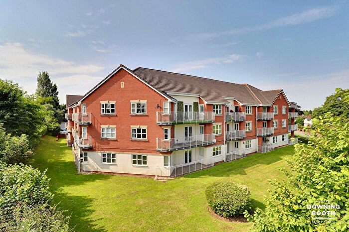 2 Bedroom Flat For Sale In Wyndley Manor, Wyndley Close, Sutton Coldfield, B74