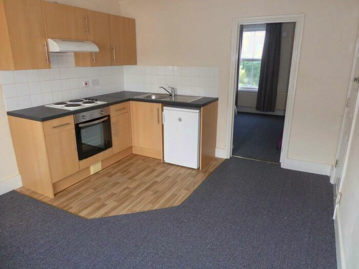 1 Bedroom Flat To Rent In Norwood Road, Reading, RG1