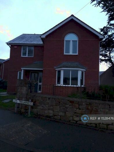 4 Bedroom Detached House To Rent In Llys Tregarnedd, Llangefni, LL77