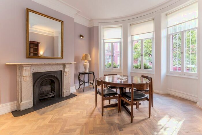 4 Bedroom Flat To Rent In Cabbell Street Marylebone, NW1