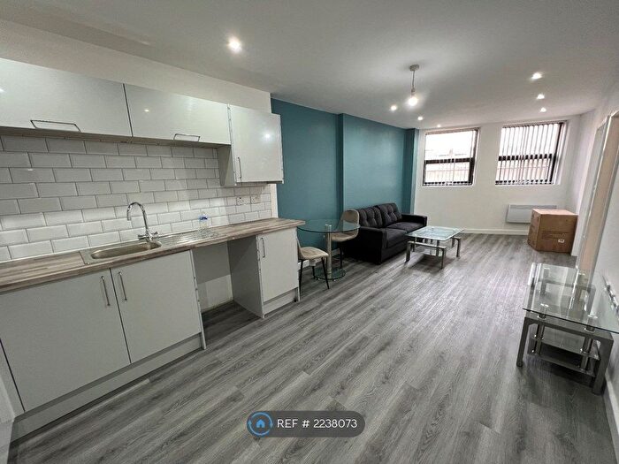 1 Bedroom Flat To Rent In Chestergate, Stockport, SK1